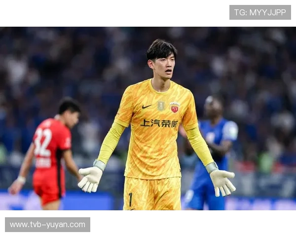 上海海港门将颜骏凌经验丰富，陈威预计轮换出场